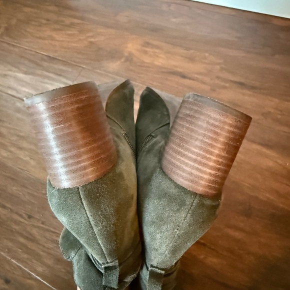 Olive Green Jenna Suede Ankle Boots by Violet & Red-Size 8M - Picture 7 of 12